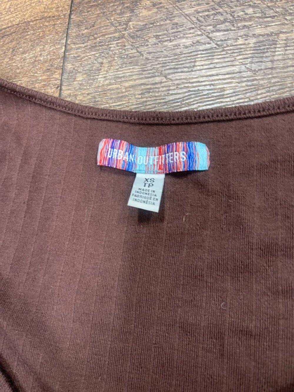 Urban Outfitters Chocolate Brown Puff Sleeve Coquette Crop Top XS - Picture 4 of 9